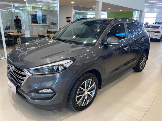 HYUNDAI TUCSON 1.6 16V T-GDI GASOLINA LIMITED ECOSHIFT HYUNDAI TUCSON 1.6 16V T-GDI GASOLINA LIMITED ECOSHIFT